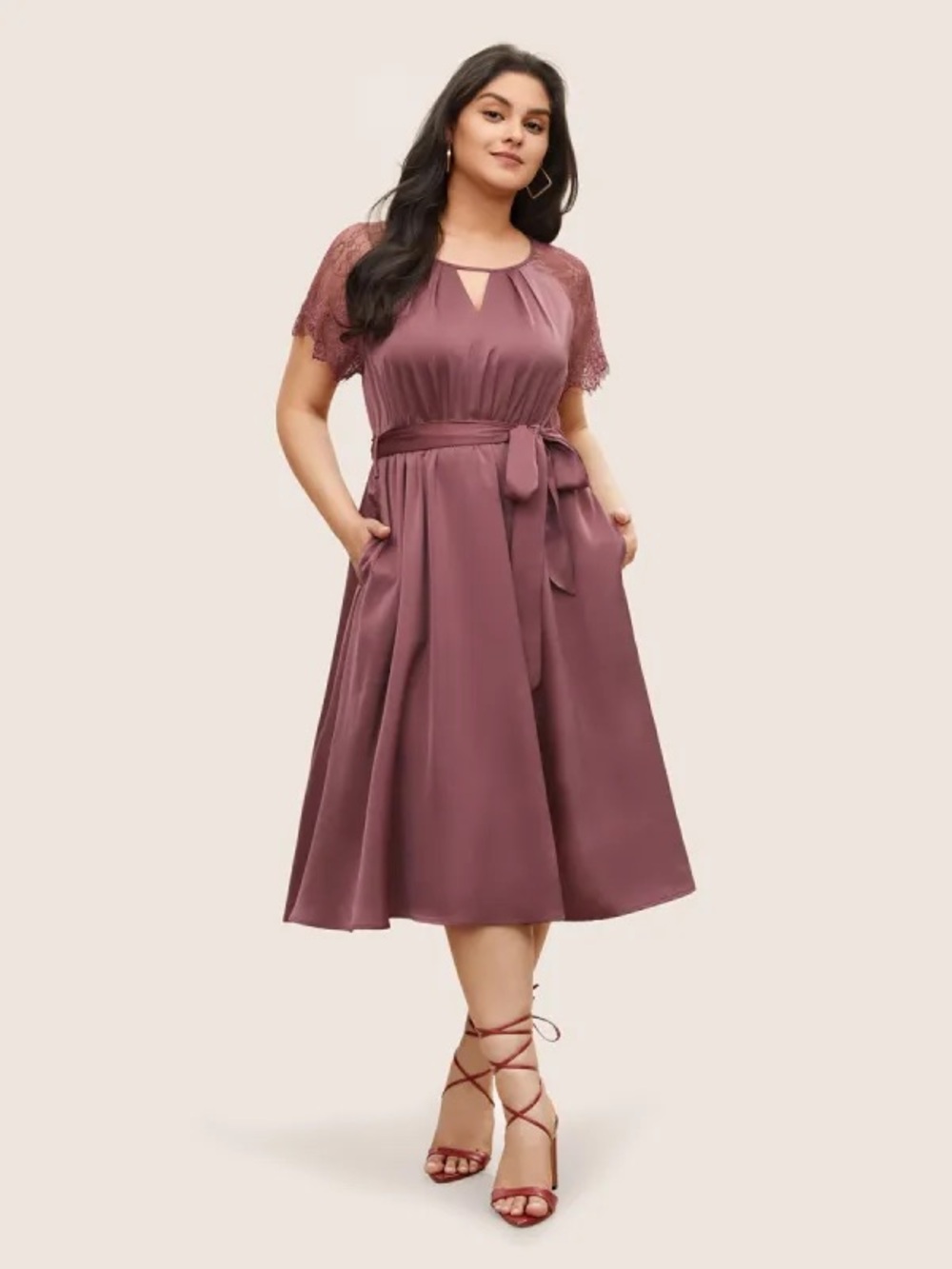 BloomChic Plus Size 2XL Lace Panel Keyhole Pleated Raglan Sleeve Dress us18-20